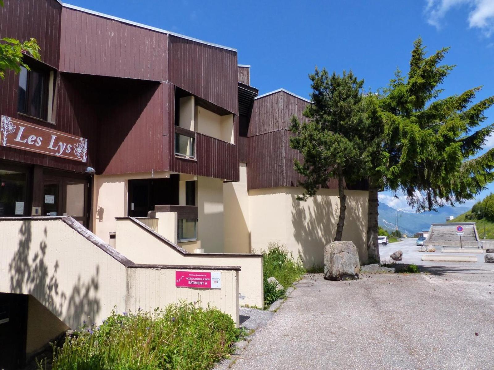 Travelski Home Select - Residence Les Lys Saint-Martin-de-Belleville Exterior photo